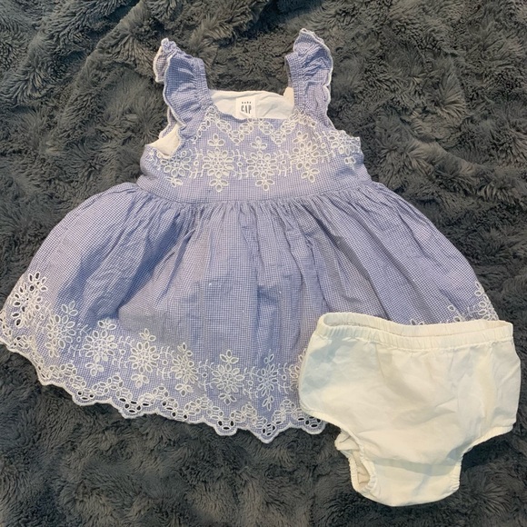 BOGO50 Group of 3 outfits: all 12-18mo - all VGUC - Picture 2 of 5